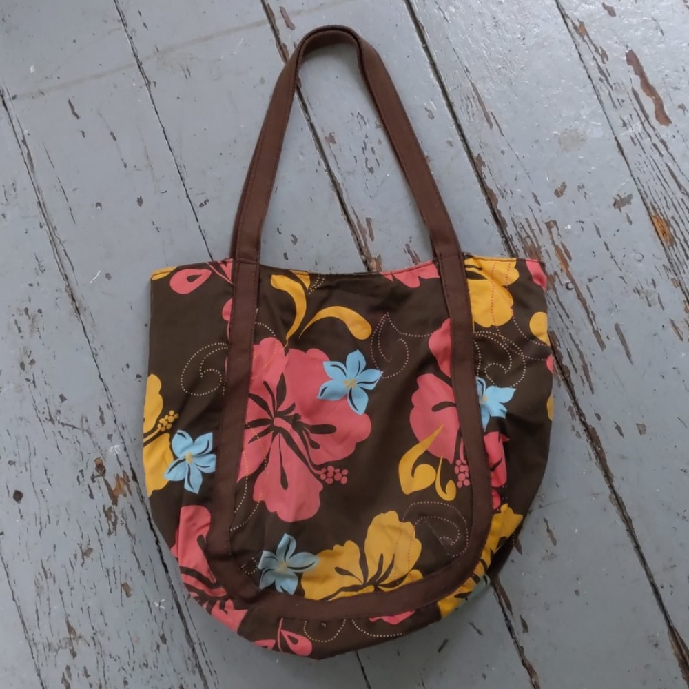 Cute Aeropostale Tote